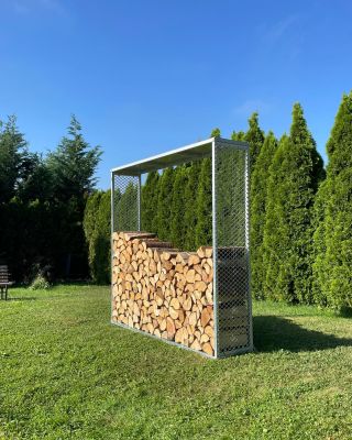 Ideální jako designový kousek na zahradu, kde můžete uskladnit dřevo. 👈DŘEVNÍK HENRY SLIM ↗️😀☀️.🏡 A v setu je ještě...